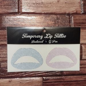 Badwood Temporary Lip Tattoos Blue and Red Roses 2 in Pack